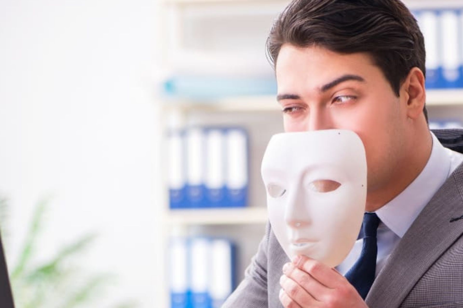 Protecting Yourself from Online Fraud | QC Accountants